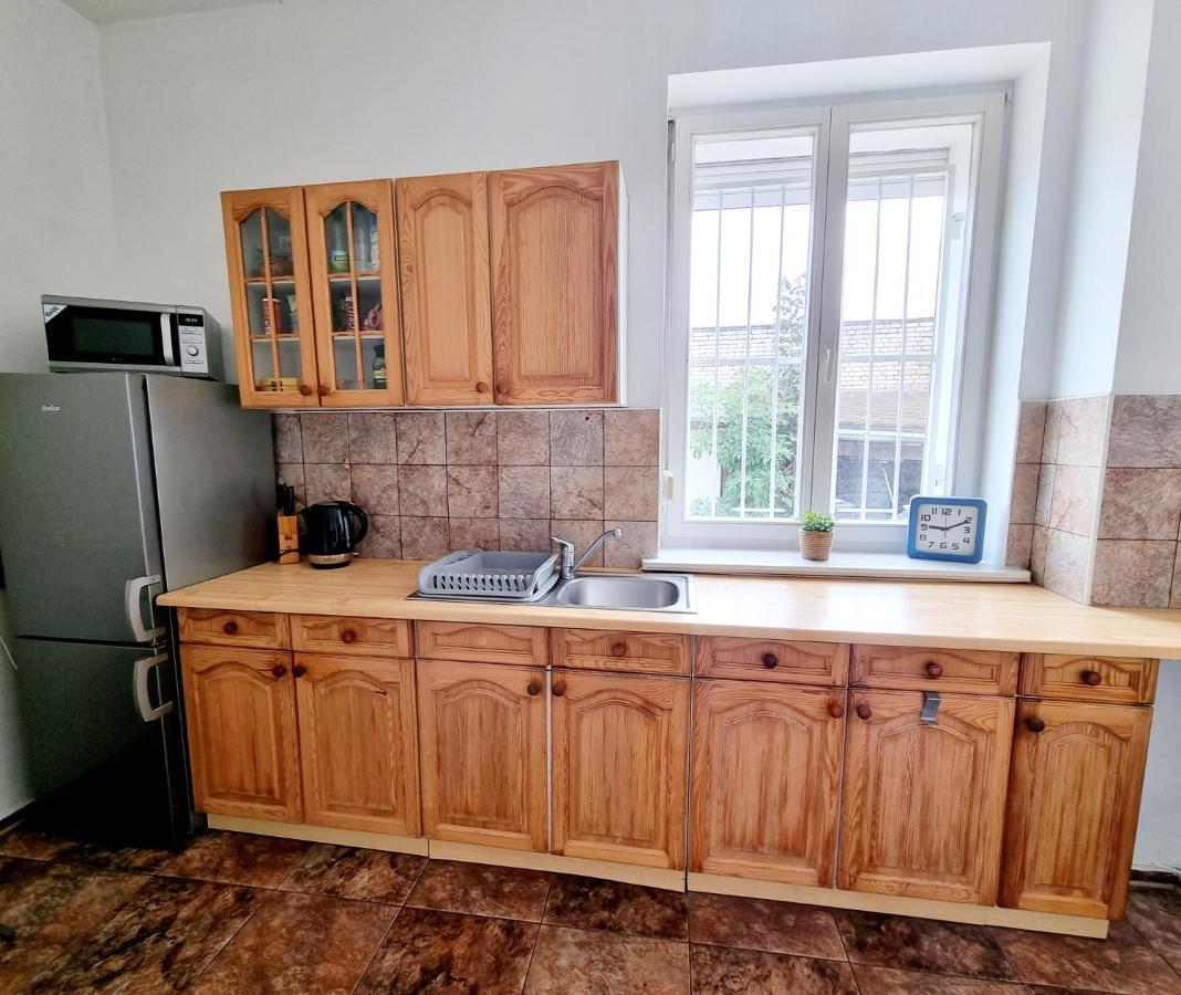 Hostel Primax Познань Экстерьер фото