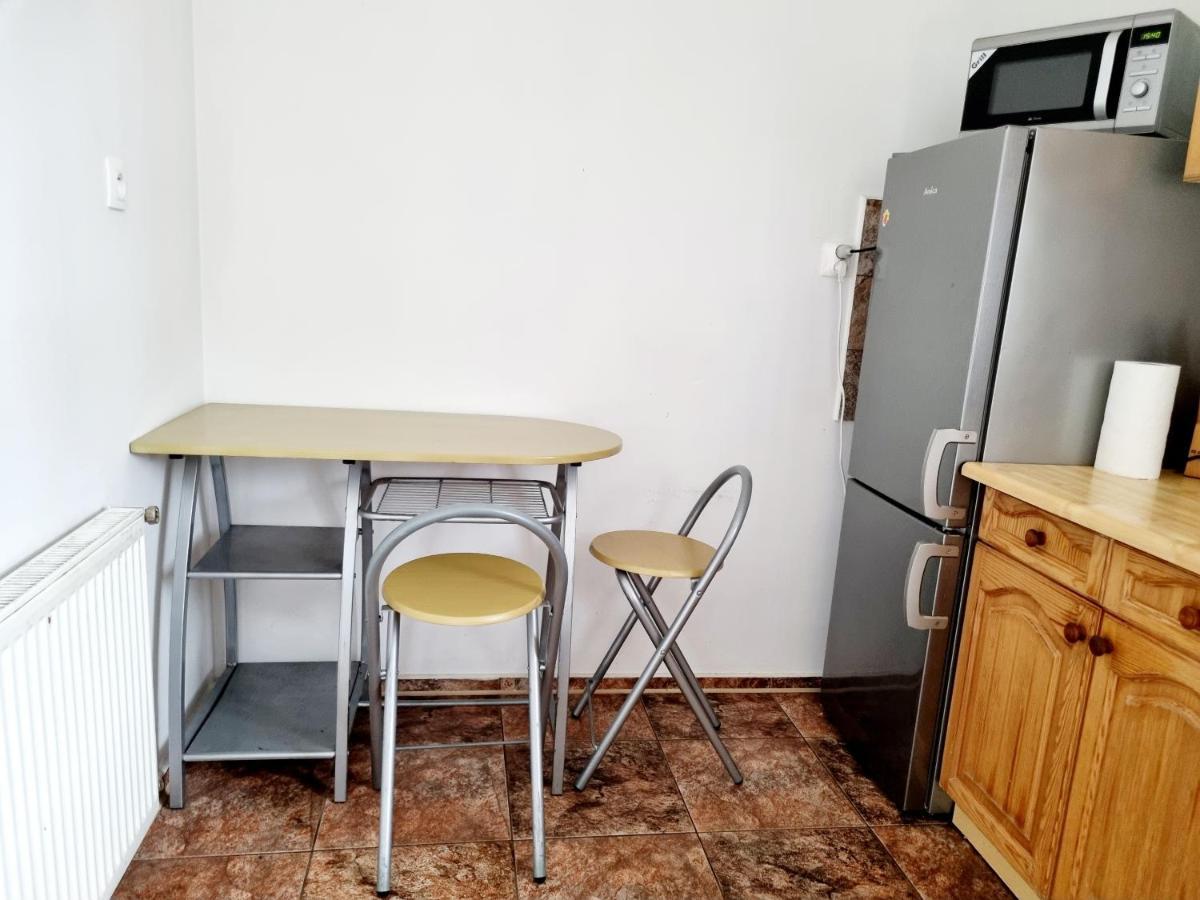 Hostel Primax Познань Экстерьер фото
