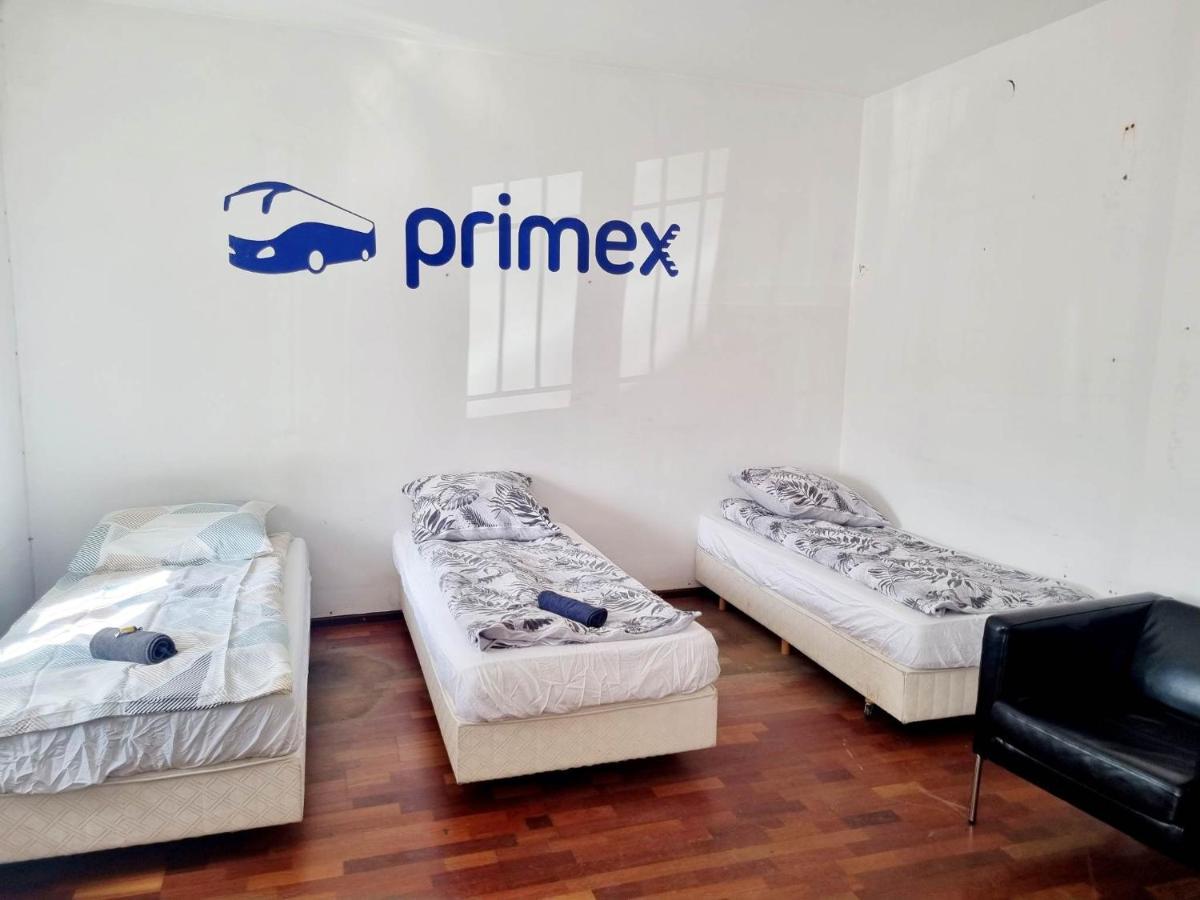 Hostel Primax Познань Экстерьер фото